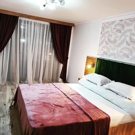 Casa De Vacanta Estera Rucar Hotel Екстериор снимка